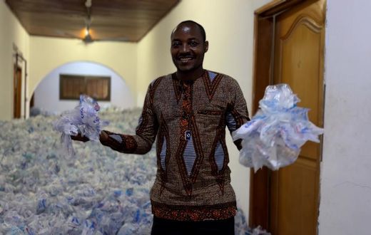 Elvis Aboluah, Factory Manager of Trashy Bags Africa