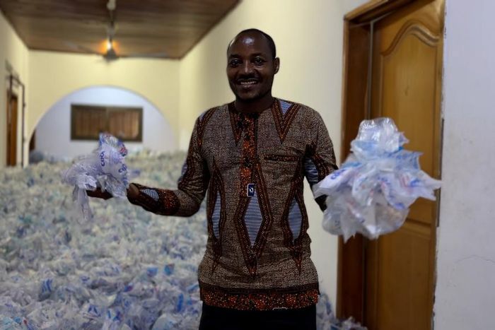 Elvis Aboluah, Factory Manager of Trashy Bags Africa