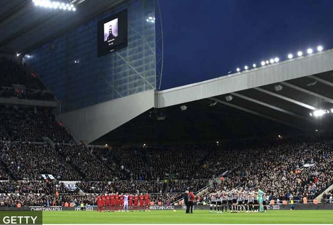 Newcastle pay tribute to former player Atsu