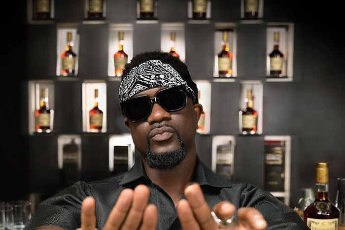 This is hip-hop! Hennessy brought together seasoned lyricists from the continent to unveil their artistic brilliance. check out the #hennessycypher2024 @Hennessy > URL