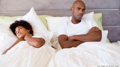 ___7806074___2018___1___5___10___Unhappy+black+couple+in+bed