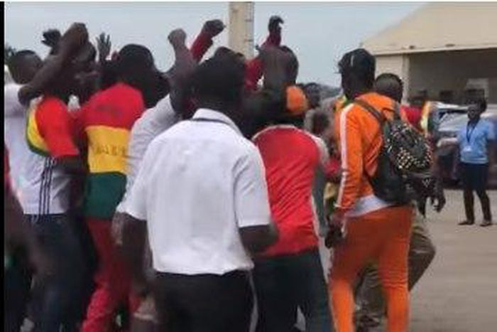 Asamoah Gyan mobbed in Kumasi on arrival