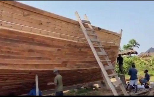 Ghanaian fishermen  on a mission to build 21st Century Noah’s Ark
