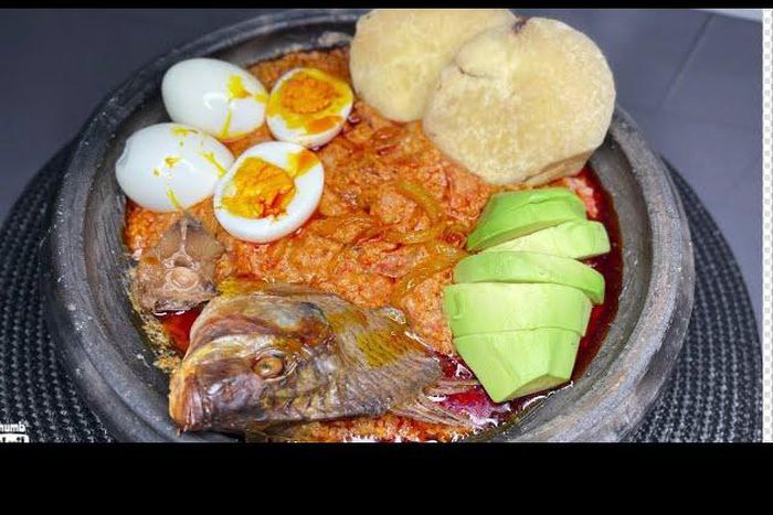 Nkatie Abomu (Peanut sauce)