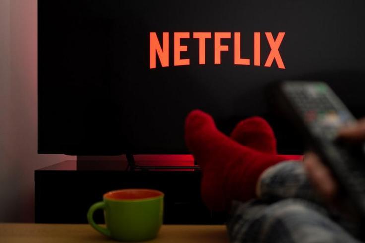 Binge-watching can affect your health [carrilloadvantures]