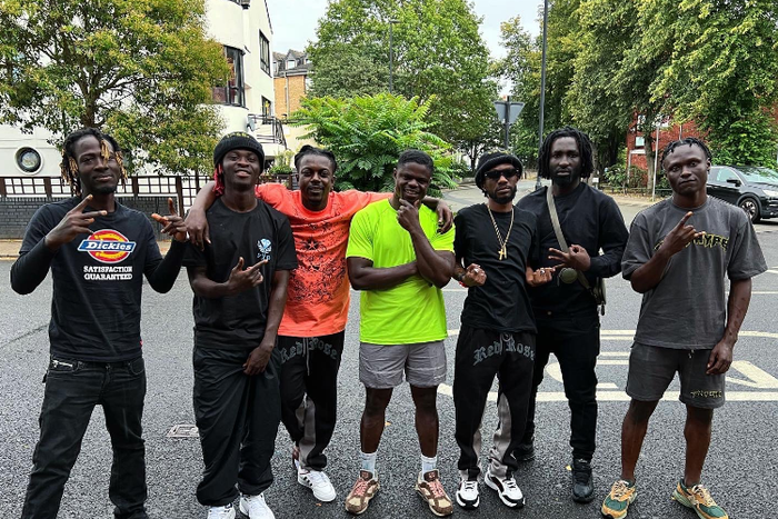Boxer Freezy Macbones links up with Asaaka Boys ahead of their UK concert
