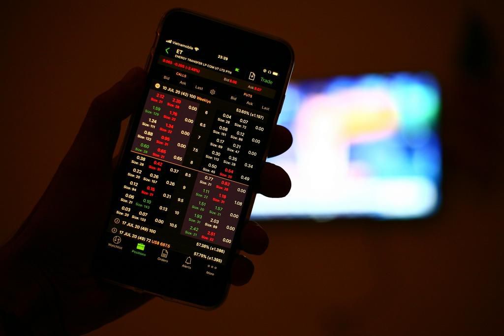 Essential tips for successful forex trading on your phone as side gig/Pixabay
