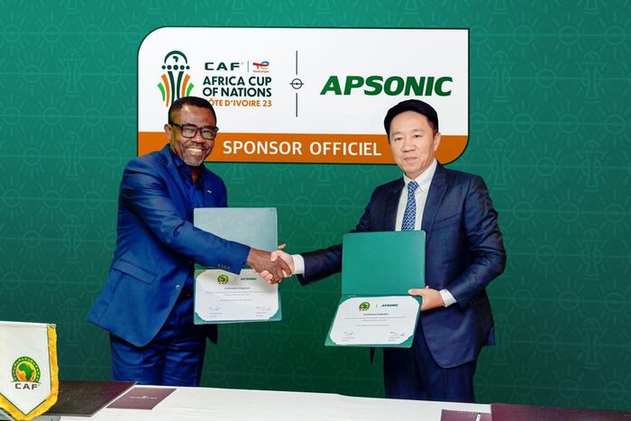 Signing ceremony of the contract between CAF and APSONIC on October 9, 2023.