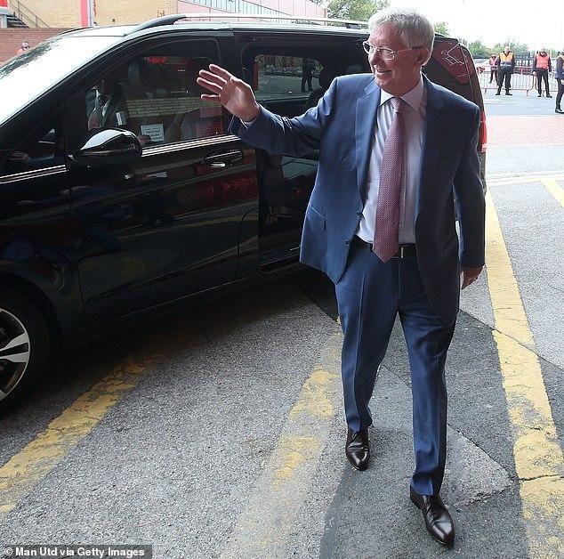 Sir Alex Ferguson returns to Old Trafford after recovering from brain  surgery
