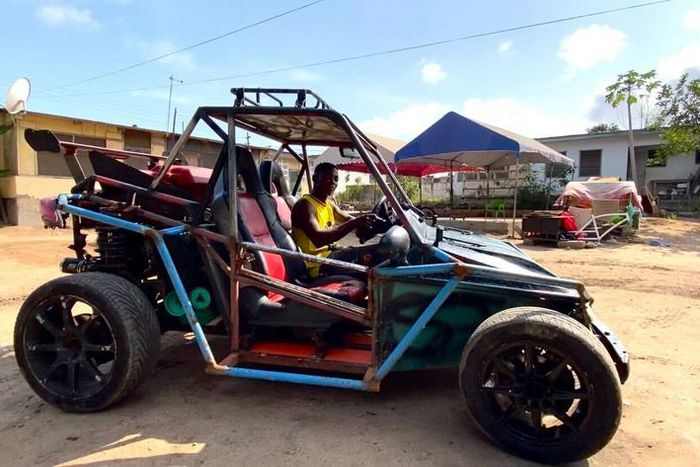 How Ghanaian mechanic Emmanuel Geraldo built his own car after dropping out of school