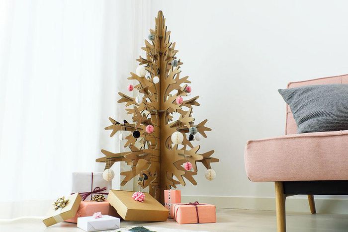 Cardboard Christmas tree-Pantone-canvas-gallery-