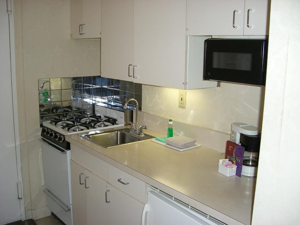 50 stunning photos reveal what microkitchens are like in New York and San Francisco