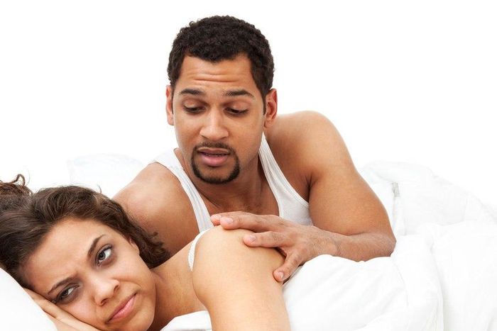 ___7806087___2018___1___5___10___Unhappy+couple+Essence