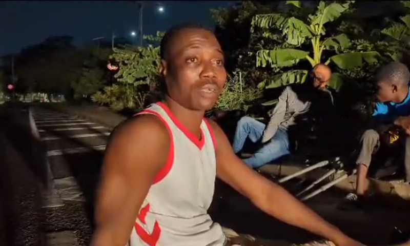 Persons with disability sleep at Roads Ministry to demand jobs 2 years after road toll ban