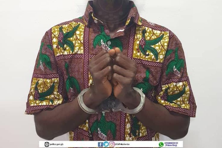 Fake policeman who had arrested civilian finds himself apprehended by real officers