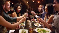 ___7800855___2018___1___4___11___Group+of+friends+at+a+restaurant+Shutterstock