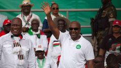 ___8969195___2018___10___12___9___President-Mahama-cheers