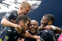 Andre Ayew celebrates goal for Le Havre