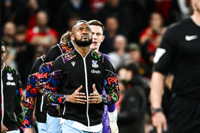 Jordan Ayew captains Crystal Palace in Carabao Cup defeat to Manchester United