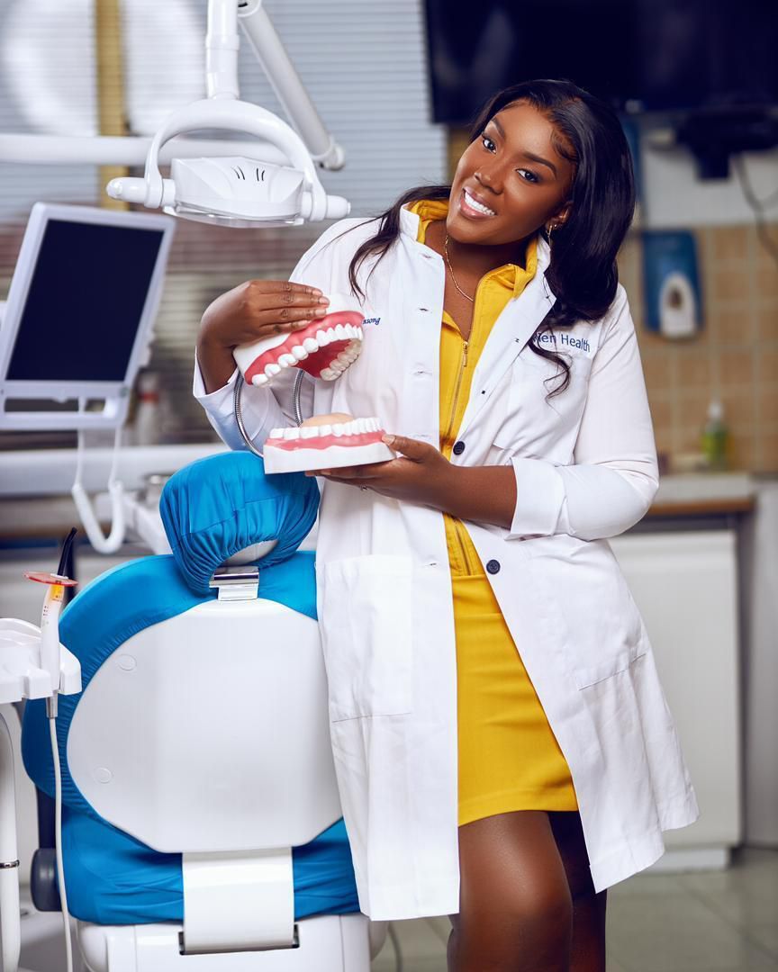 Dr Louisa