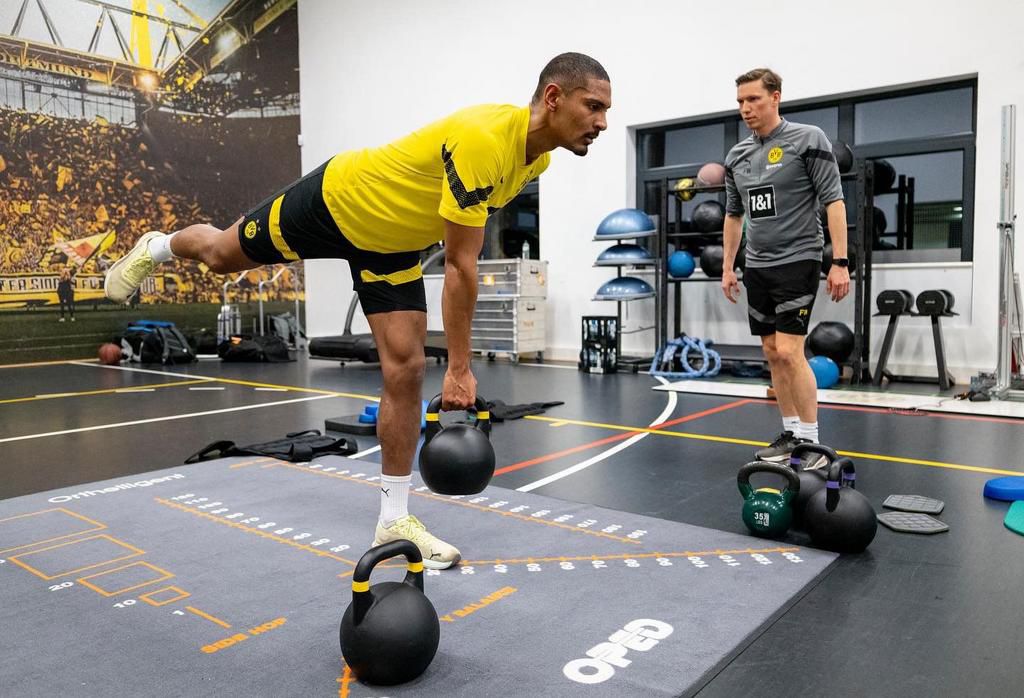 Haller back in training at Dortmund's training complex