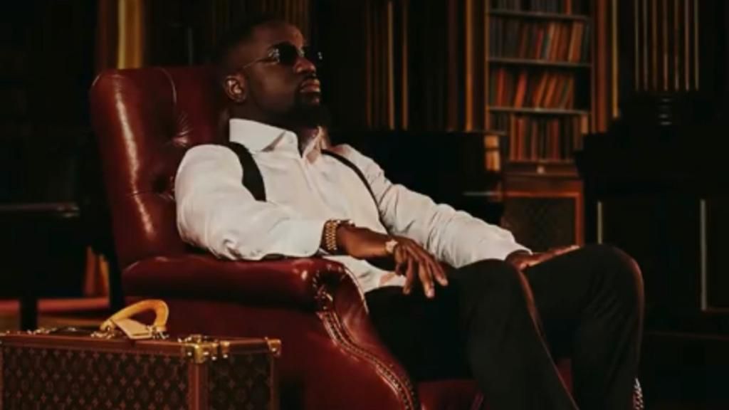 Sarkodie announces new album 'no pressure'
