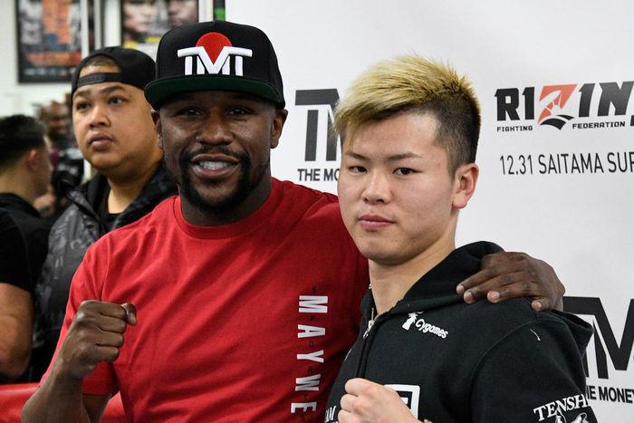 Floyd Mayweather and Tenshin Nasukawa