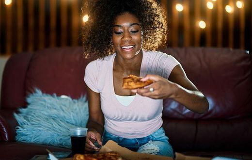 Late night eating [Xeonline.net]