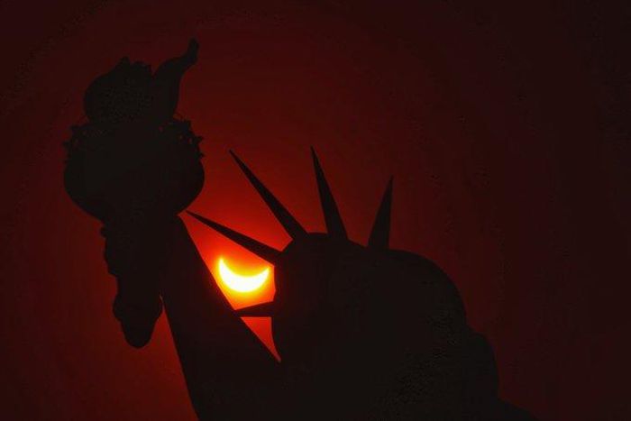 15 spectacular photos of how people experienced the 2024 solar eclipse [Photo credit: Gary Hershorn]
