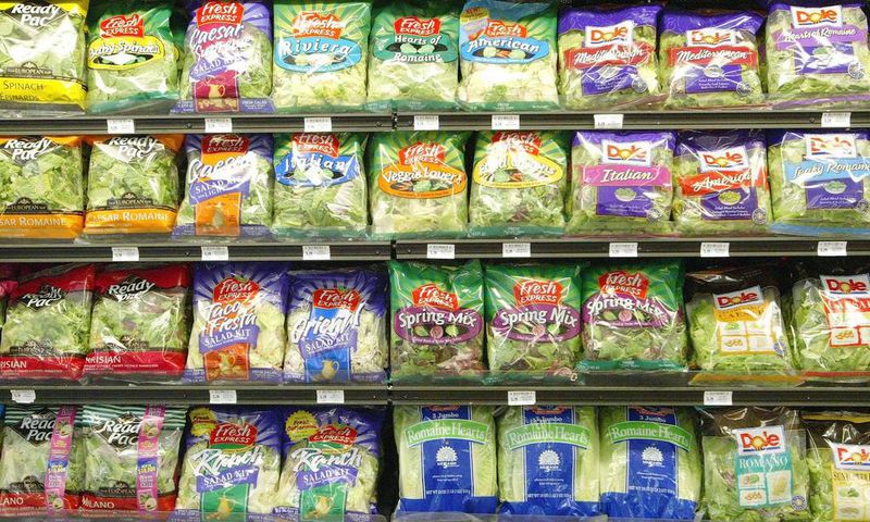 prepackaged salad romaine