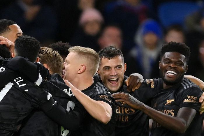 Arsenal defeated Brighton 4-2 to go seven points clear of Man City at the top of the Premier League