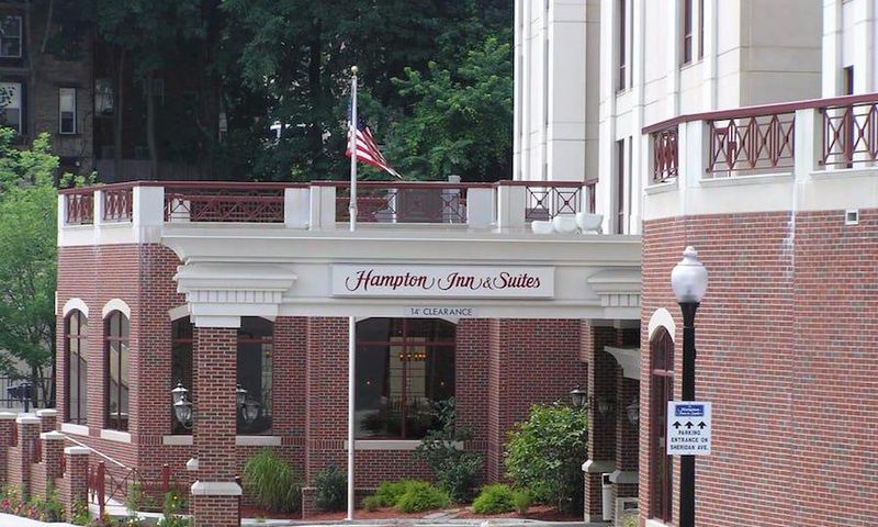 Hampton Inn and Suites in Albany, New York