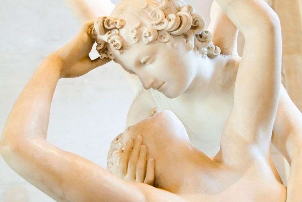 Romans were particularly fond of kissing [LaGazettaItaliana]