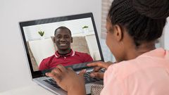 4 reasons why being in a long-distance relationship isn't a bad idea at all