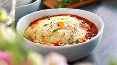 Egg in tomato sauce