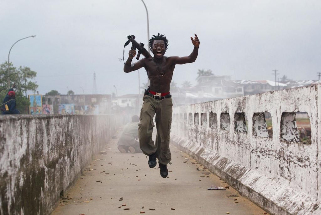 The remarkable stories behind 8 of the most iconic war photos ever taken
