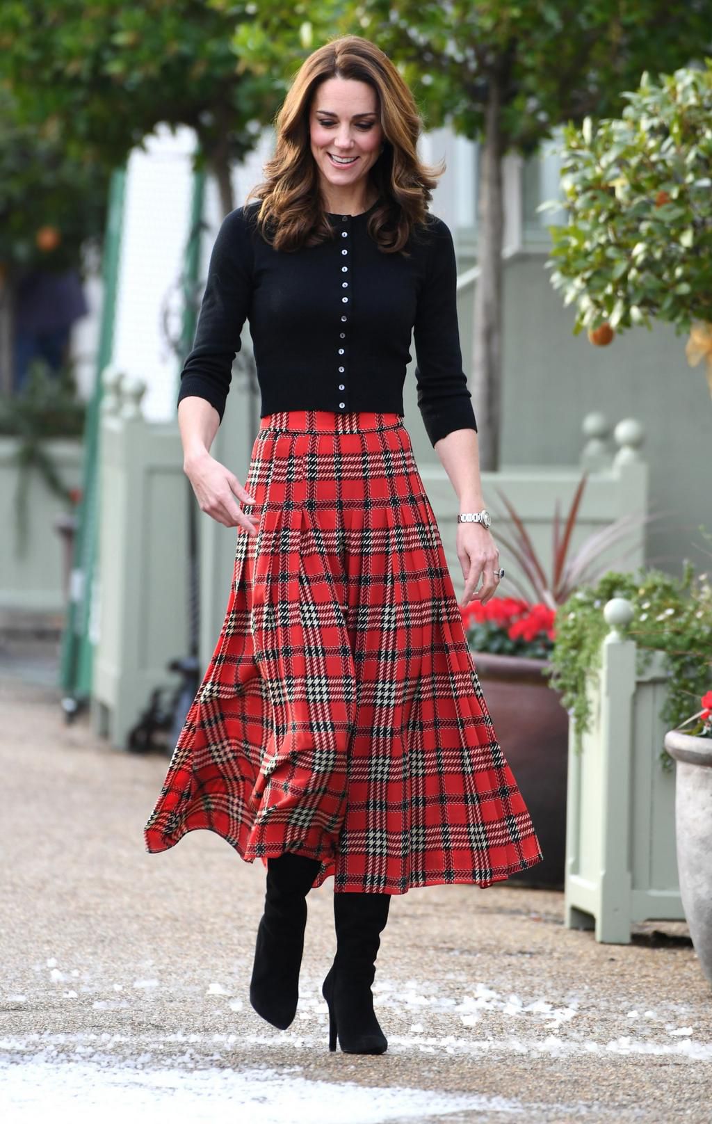 Kate Middleton plaid skirt christmas party