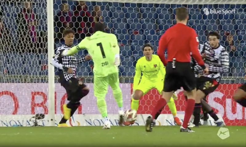 Lawrence Ati-Zigi misses the last minute equalizer.