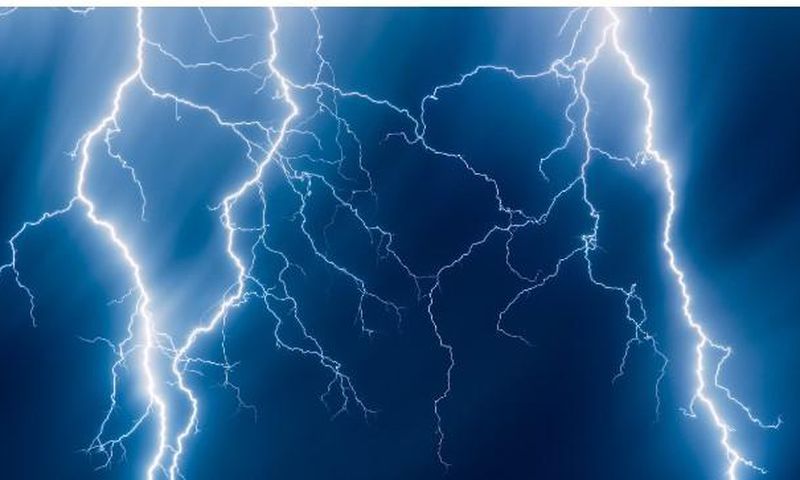 Lightning bolt