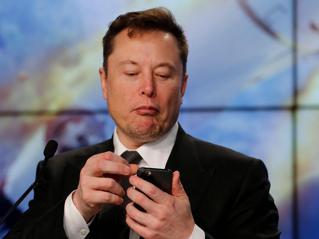 Elon Musk becomes the first person to reach a net worth of $400 billion