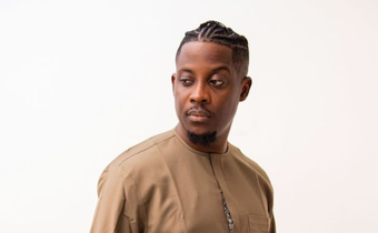 Seyi apologies for a misogynistic statement on BBNaija All Stars. [Instagram/officalseyiawo]