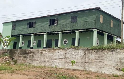 Police storm Amanase Chief’s Palace over exhumed bodies kept in his house