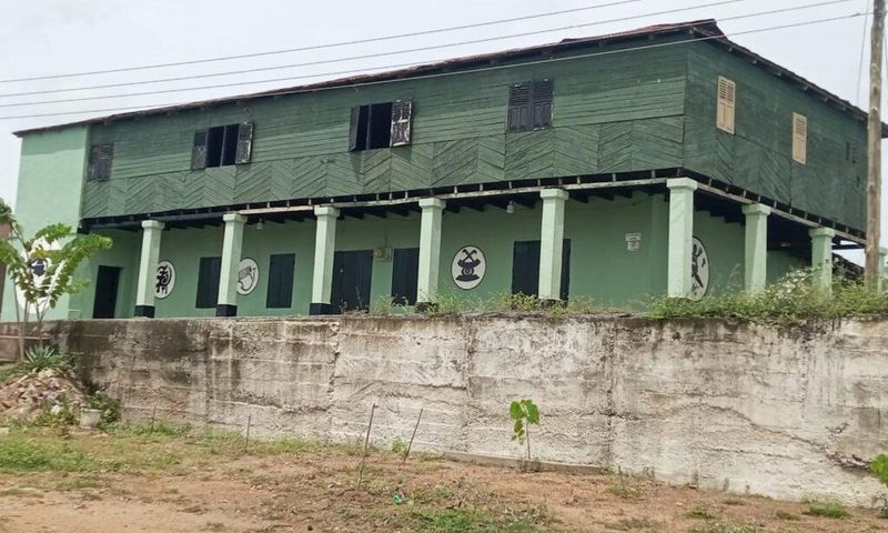 Police storm Amanase Chief’s Palace over exhumed bodies kept in his house