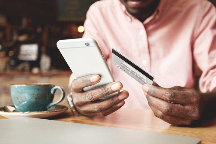 paying-bills-credit-card-debt-student-loans-mobile-banking