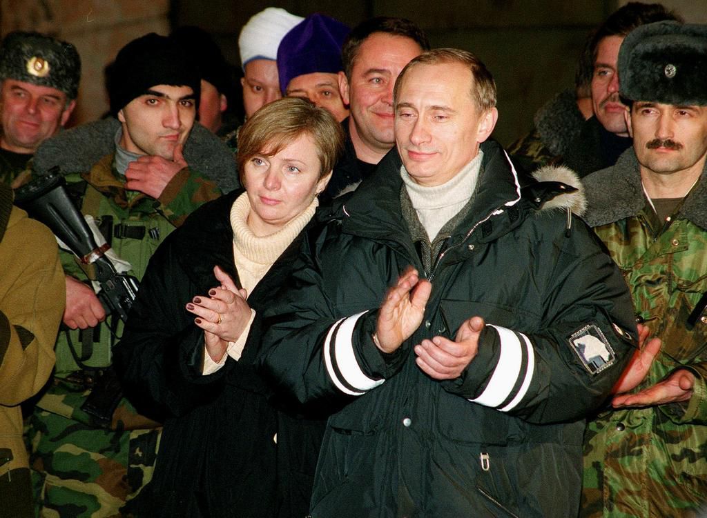 Putin has 2, maybe 3, daughters he never talks about — here's everything we know about them