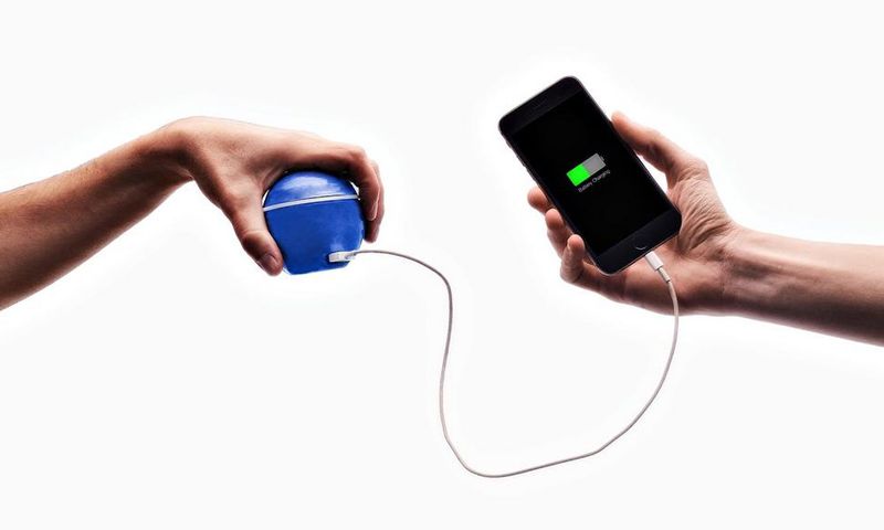 Kinetic charger [digital trends]