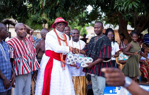 Olu of Warri Kingdom Ogiame Atuwatse III CFR donates to Ghana’s flood victims