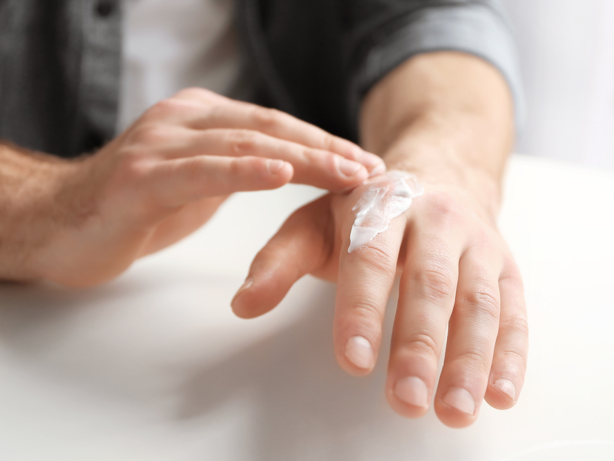 11 tips for treating eczema, according to a dermatologist