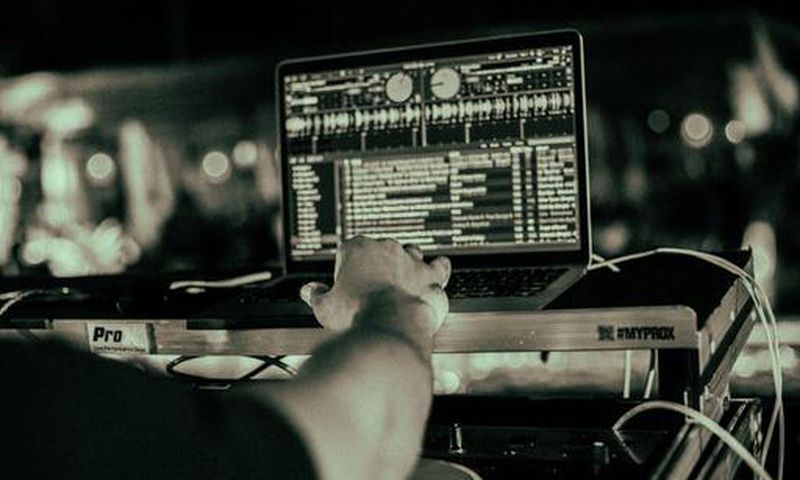With Eff The DJ