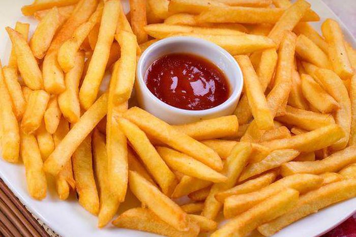 Ketchup is quite easy to make and can be enjoyed with fries [Pinterest]